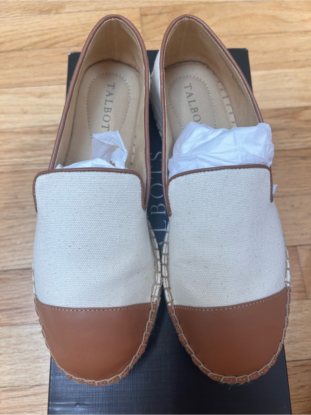 Talbots Izzy Toe Cap Espadrilles Natural Canvas Brown Leather Trim  Size 6 New
